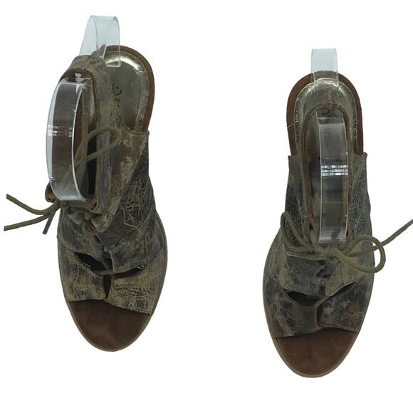 DIBA TRUE Tren Dee  Leather Lace up Sandal - Picture 1 of 8